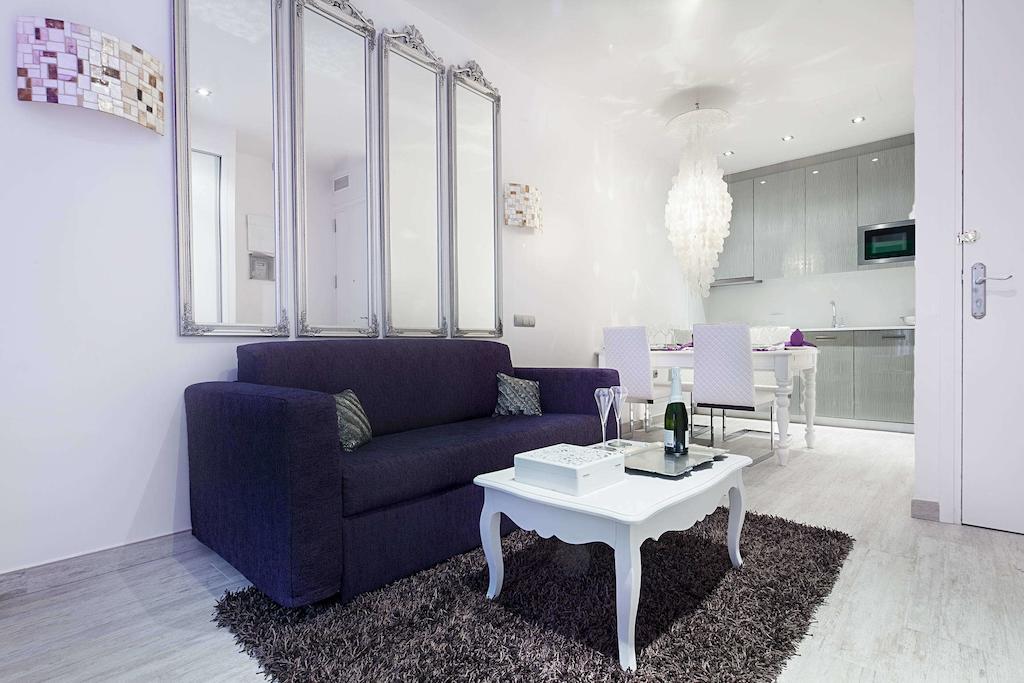 Romantic Barcelona Apartment — Photos 3